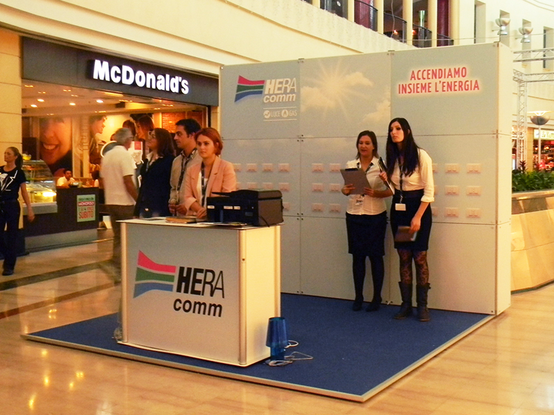Photo of the Quadra Kube modular structure 16 Fastand accessori stand fiera