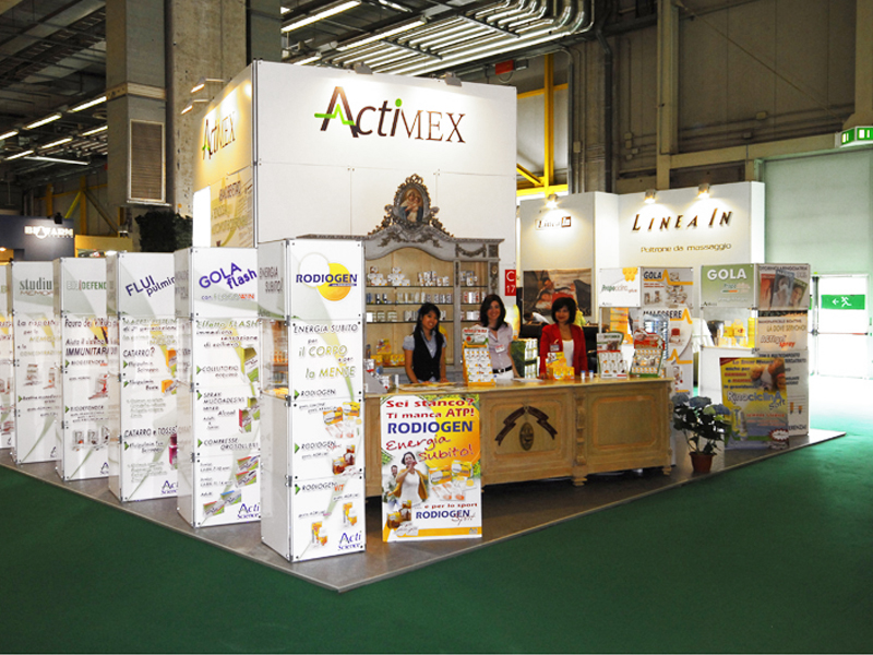 Exhibition stand set up Quadra Mono 13 Fastand accessori stand fiera