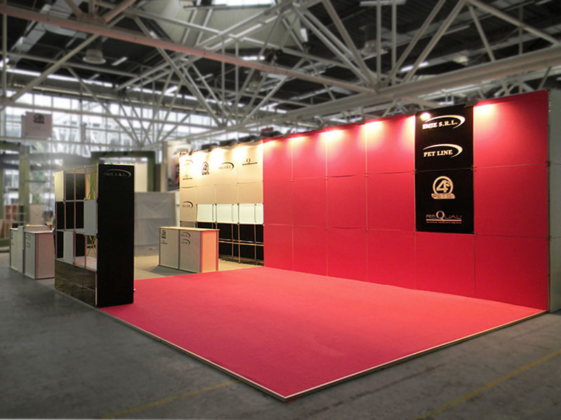 Exhibition stand set up Quadra Mono 17 Fastand accessori stand fiera