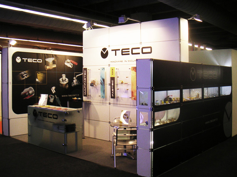 Photo of the Quadra Kube modular structure 2 Fastand accessori stand fiera