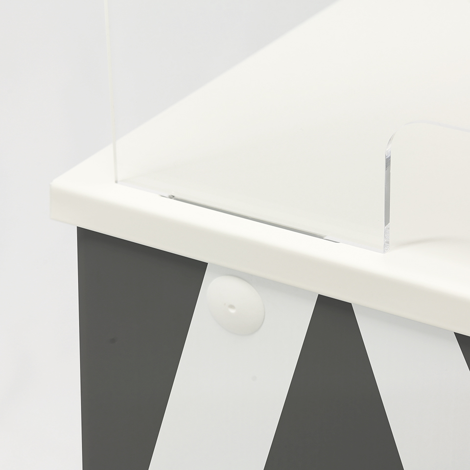 openable desk reception