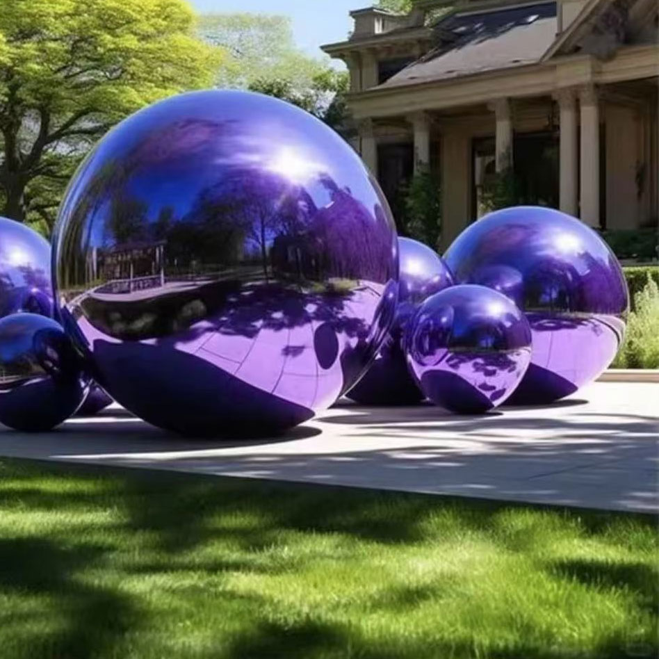 Exhibition stand with shelves and exhibition niches