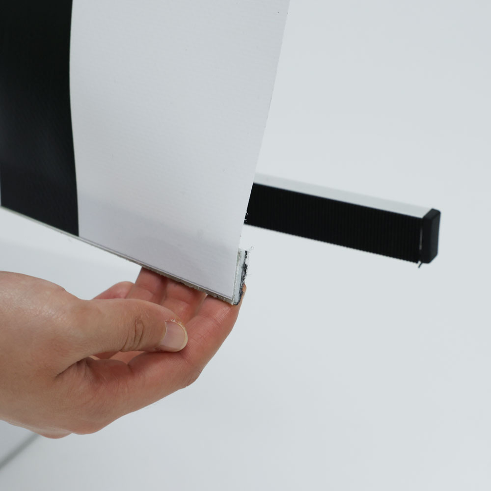 portable pull-up display