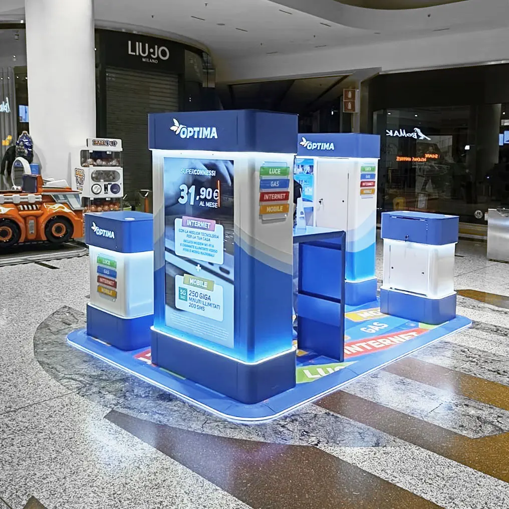 optima1 Mall kiosk in Milan